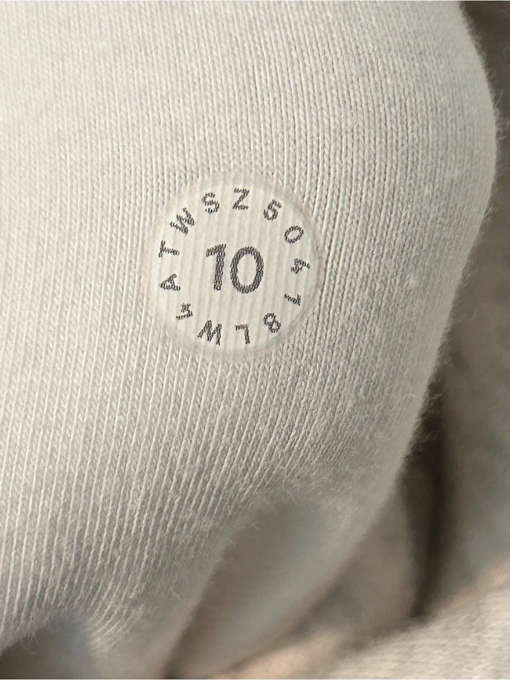 Lululemon Scuba Size 10 Full Zip Light Gray Hoodie Sweatshirt Warm